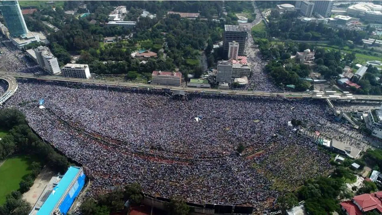 Bilanţ în creştere: Un mort şi peste 150 de răniţi, după ATENTATUL în timpul discursului premierului Etiopiei