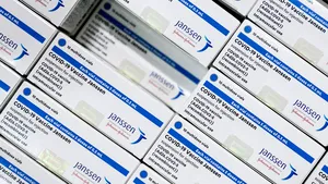 Johnson & Johnson va suspenda temporar livrarea de vaccin COVID-19 către Uniunea Europenă. România urma să primească 60.000 de doze mâine