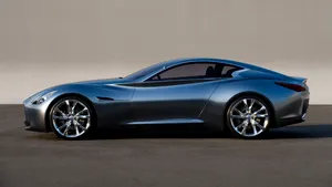 Essence de la Infiniti marchează 20 de ani de istorie a mărcii