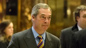 Nigel Farage, politicianul eurosceptic britanic, declară că nu a colaborat cu Rusia şi se amuză de întrebările presei privind activitatea sa