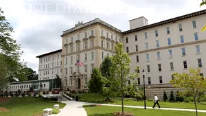 Spitalul din SUA unde este tratat un american infectat cu Ebola a primit mesaje de ameninţare