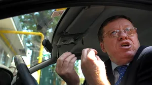 Alianţa Bugetarilor va ataca OUG privind salarizarea la CC şi ameninţă cu proteste