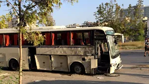 VIDEO | Explozie puternică în vestul Turciei. O bombă plasată într-un container de gunoi a rănit mai multe persoane