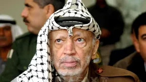 Exhumare cu o puternică încărcătură simbolică a lui Yasser Arafat, astăzi, la Ramallah