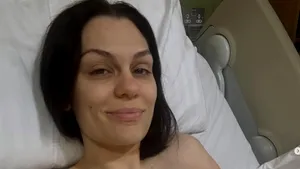 Cântăreața britanică Jessie J a fost operată de cancer la sân