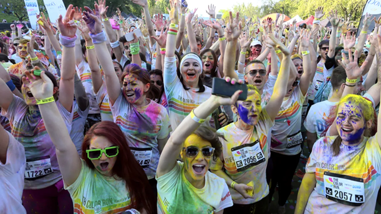 MEDIAFAX ZOOM: The Color Run - Bucureşti 2014 - GALERIE FOTO