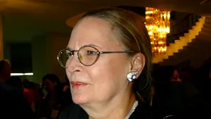 Ilinca Tomoroveanu şi Alexandru Darie au primit titlul de Cavaler al Ordinului Artelor şi Literelor