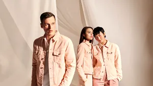 (P) Tu de cât timp aştepţi să intri în cea mai exclusivistă comunitate de fashion din lume?