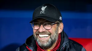 Antrenor pe teren, idol printre fani. Răspunsul genial dat de Jurgen Klopp unui tânăr suporter al lui Liverpool