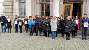 Public Finance Employees Stage Protests in Cluj and Iasi