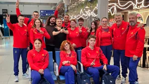 Team Romania, în drum spre Dakar: 16 sportivi la Jocurile Olimpice de Tineret. Întâlnire-surpriză cu Cristian Mungiu în aeroport