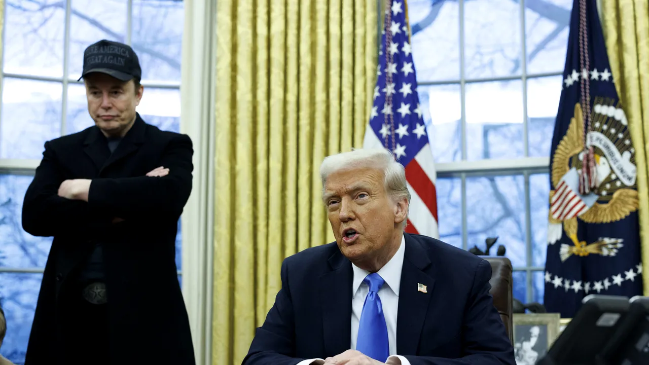 Donald Trump spune că Elon Musk conduce DOGE, contrazicând o declaraţie anterioară a Casei Albe