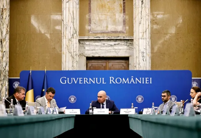 NEWS ALERT Românii vor putea lua 30% din pensia privată  într-o tranșă, iar eșalonarea va fi pe cel puțin 8 ani. Proiectul de lege adoptat de Guvern merge în Parlament