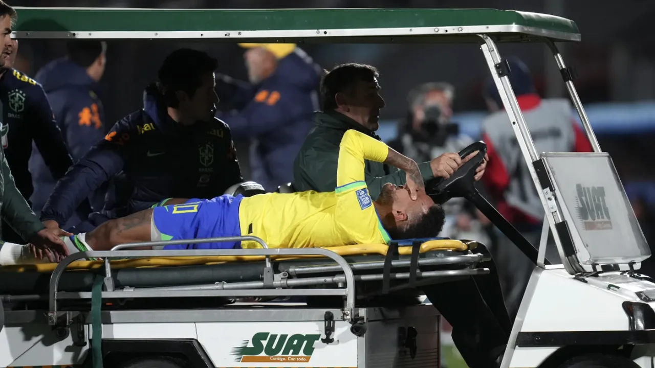 Neymar accidentat grav. Brazilia a pierdut cu 2-0 în Uruguay, după 22 de ani.