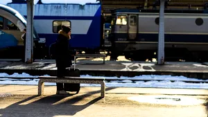 Pro Infrastructură: Vagoane de dormit la trenurile de zi, iar la cele de noapte locuri pe scaun