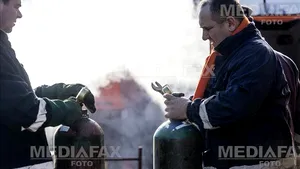 Sute de craioveni au rămas fără căldură în urma spargerii unuei conducte, din cauza frigului