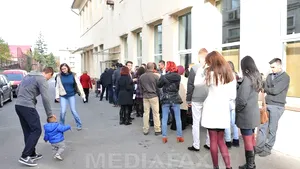 REPORTAJ: Cluj - Majoritatea studenţilor au refuzat oferta Guvernului de a pleca acasă să voteze - FOTO