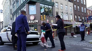 Atac armat în Philadelphia: Cel puţin trei persoane au murit şi 11 au fost rănite