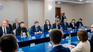 Nicușor Dan, alături de Maia Sandu și Volodimir Zelenski: România va continua să acorde sprijin. Sunt bucuros că țările noastre colaborează