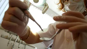 Dentişti: Copiii au rămas fără tratament stomatologic gratuit în 2013