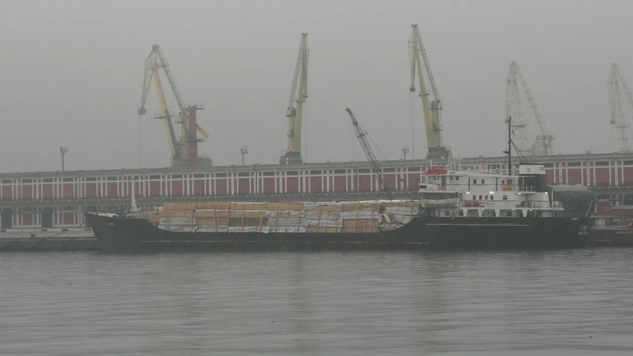 Porturile Constanţa Nord şi Constanţa Sud, redeschise