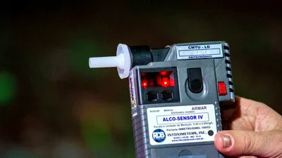 EXTERNE UE schimbă regulile jocului pe șosele. Sistem anti-alcool pregătit pe toate autoturismele începând din iulie