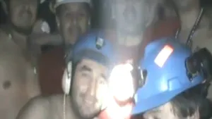 Cei 33 de mineri blocaţi în subteran în Chile au sărbătorit Ziua Independenţei - VIDEO