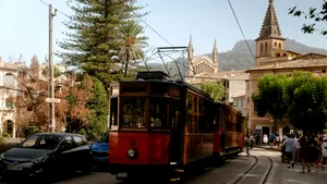 De ce tramvaiele din Barcelona sunt considerate printre cele mai punctuale din Europa