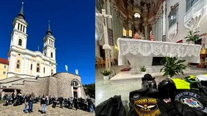 Pelerinaj moto la o mănăstire din vestul țării: credință, unitate și comemorare pe două roți