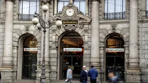 Moody's a revizuit în scădere ratingul UniCredit pentru soliditate financiară