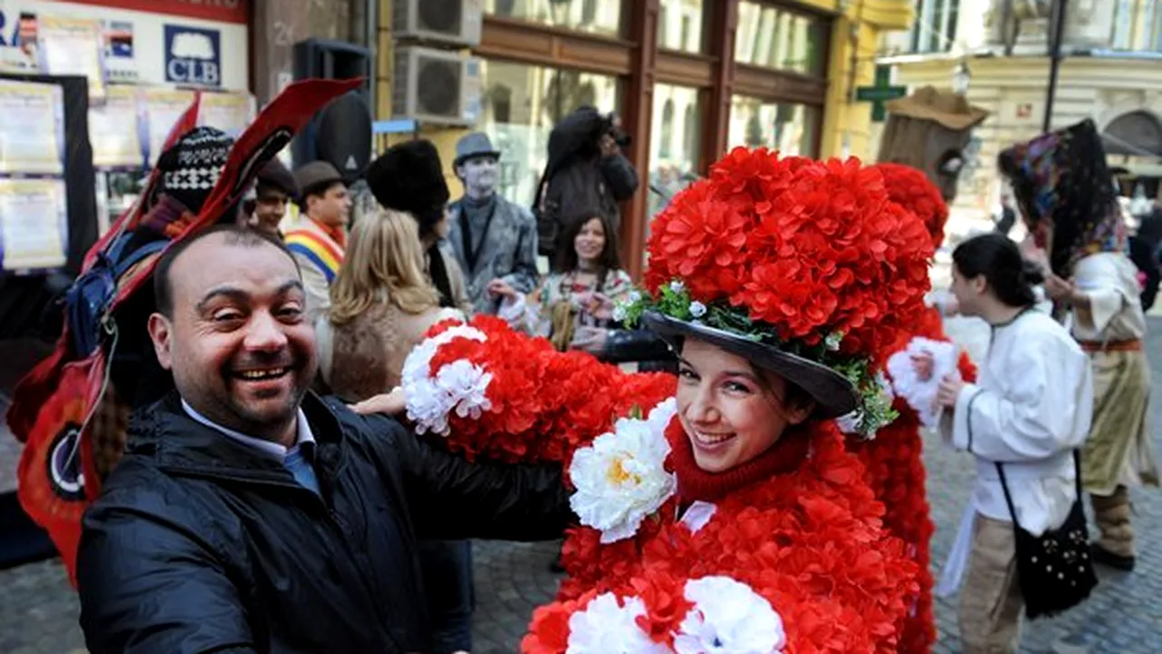 Poze cu Ion şi Măria, verighete de mohair şi cea mai lungă scrisoare de amor, de Dragobete - FOTO