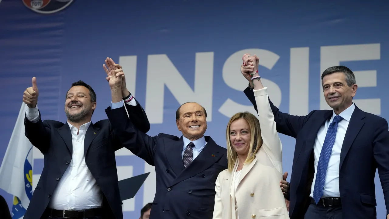 Coaliţia de dreapta rămâne favorită în scrutinul parlamentar programat duminică în Italia