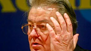 Vadim Tudor: Decizia CC la sesizarea PRM privind uninominalul este o mascaradă