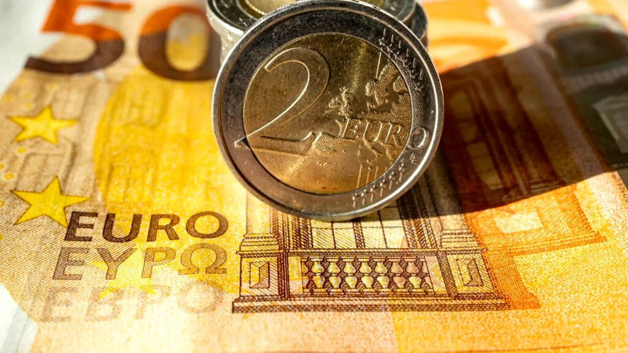 Monedele de 2 euro pe care colecționarii le caută. Una dintre ele valorează de peste 1.500 de ori suma înscrisă