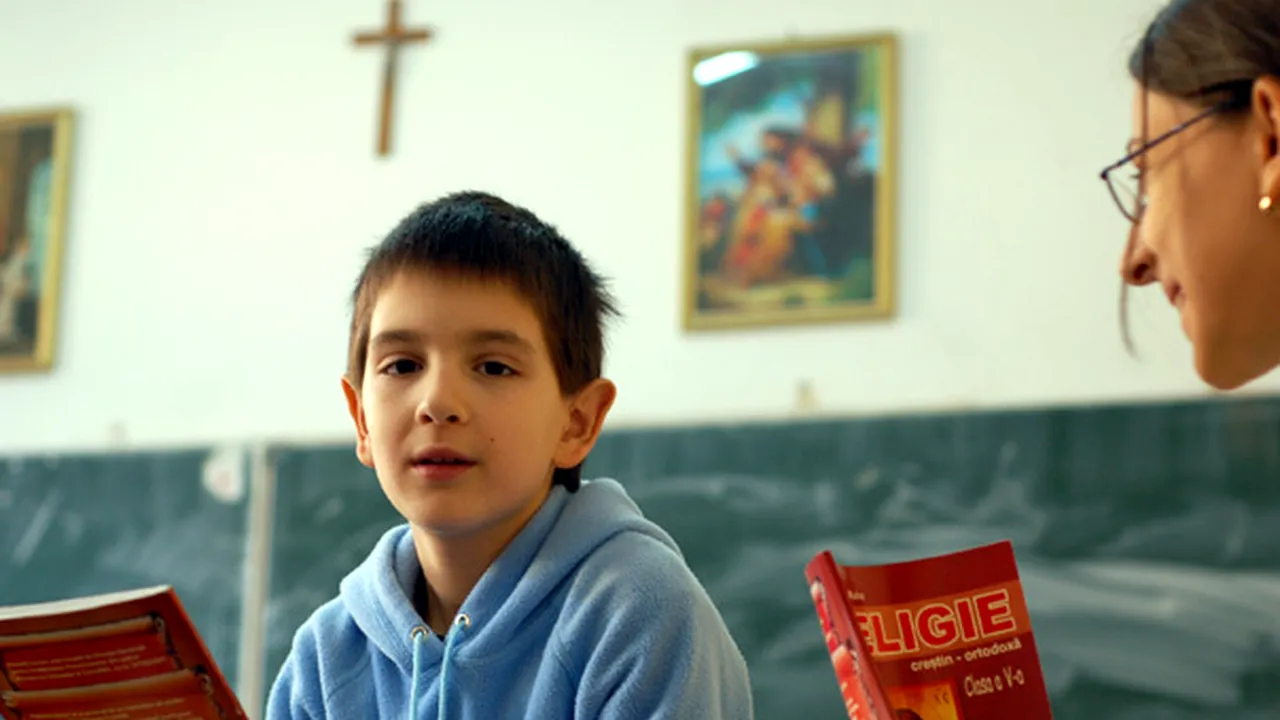 CNA recomandă posturilor TV să difuzeze spotul în care Dan Puric şi Connect-R susţin ora de religie - VIDEO