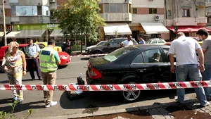 Un bărbat a fost rănit cu un spray de către o femeie în Piaţa Dorobanţi. Agresoarea este o fostă cântăreaţă - FOTO
