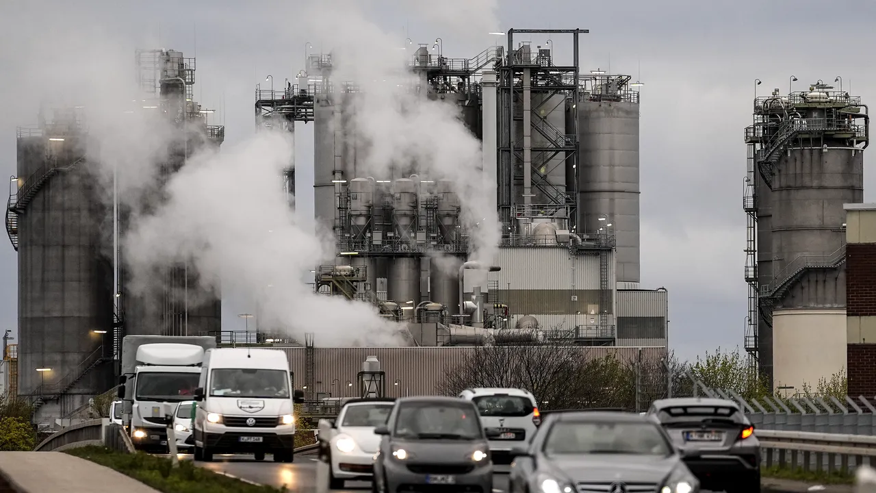 Economia Germaniei va stagna şi în 2025. „Motorul Europei” ar fi puternic afectat de un război comercial condus de Donald Trump