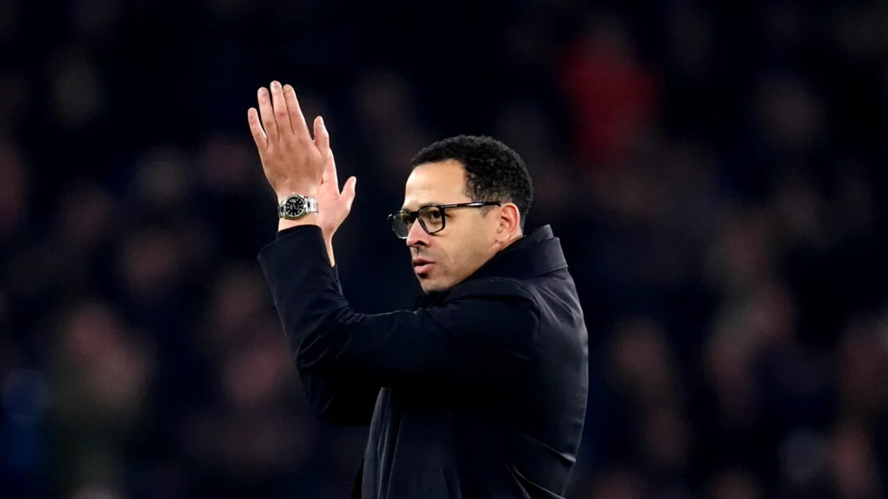 Chelsea l-a dat afară pe Liam Rosenior după mai puțin de patru luni pe bancă
