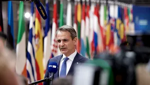 Premierul Mitsotakis: grecii se confruntă cu 