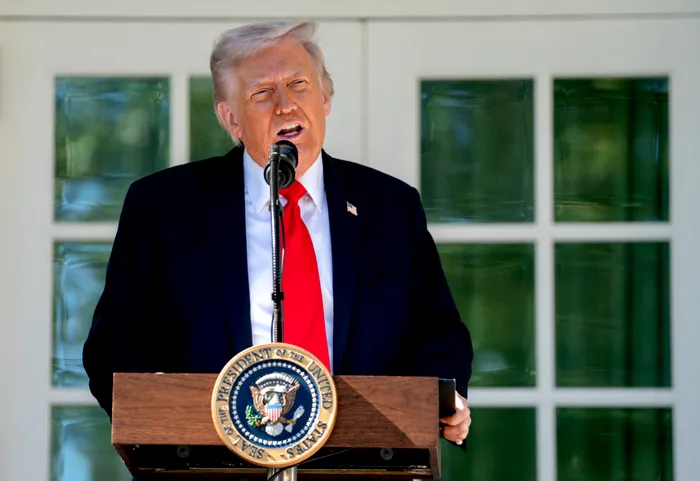 EXTERNE Donald Trump: „Îmi plac românii, cred că românii sunt oameni grozavi. Avem o relație grozavă cu România. Dar mutăm trupele de colo-colo” / Asigurări date de Pentagon