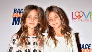 Drama celor mai frumoase gemene din lume. Anunţul făcut de cele două copile pe reţelele de socializare