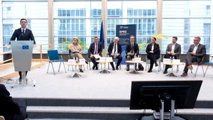 Eurodeputați, oficiali guvernamentali și fermieri din Estul Europei, uniți pentru apărarea fondurilor pentru agricultură
