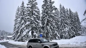 Ministrul Transporturilor a discutat cu responsabilii fiecărui mod de transport, în contextul codurilor meteo de viscol și ninsori