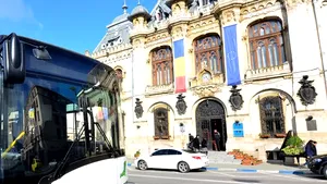 Percheziţii într-un dosar de evaziune fiscală în care sunt vizaţi angajaţi ai Primăriei Craiova