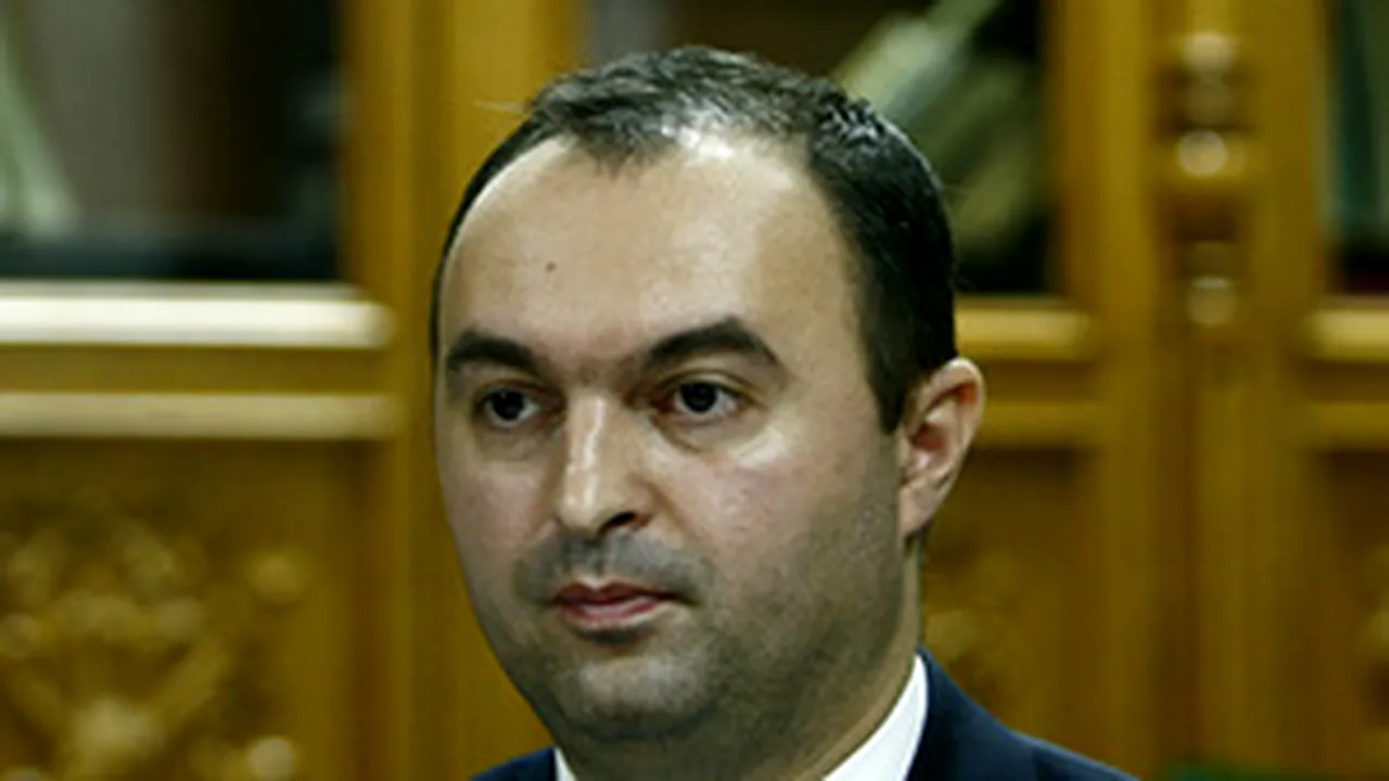 Adomniţei face apel la profesori să evite blocarea anului şcolar