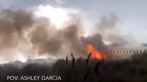 VIDEO - MOMENTUL prăbuşirii avionului în Mexic, surprins de un pasager/ Autorităţile au găsit cutiile negre ale aeronavei