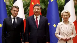 Xi Jinping a pledat pentru un armistiţiu în Ucraina, la întâlnirea cu Macron şi Ursula von der Leyen