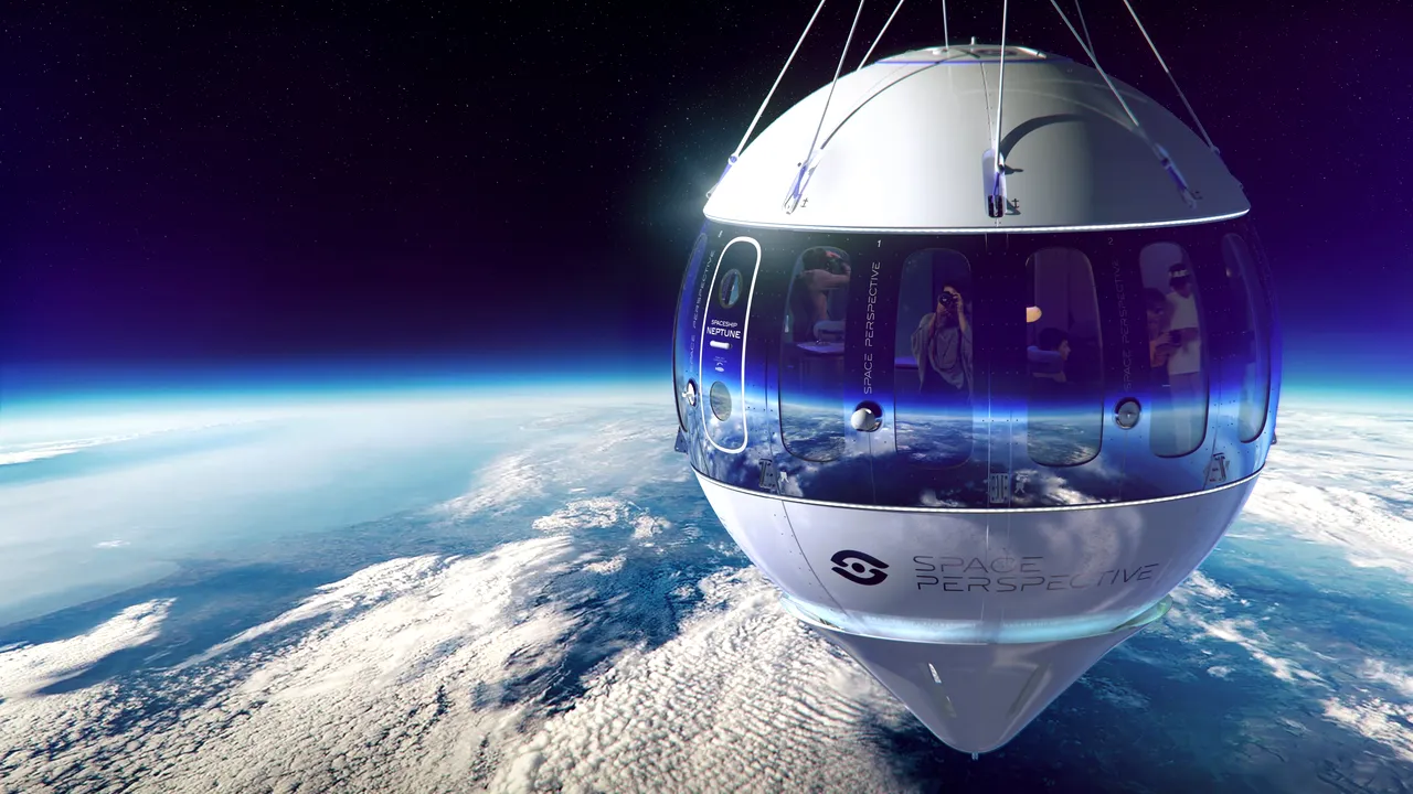 Călătorie la marginea spaţiului într-o capsulă suspendată de un balon cu aer cald. Space Perspective a creat singura ”navă spaţială din lume” cu zero emisii de carbon