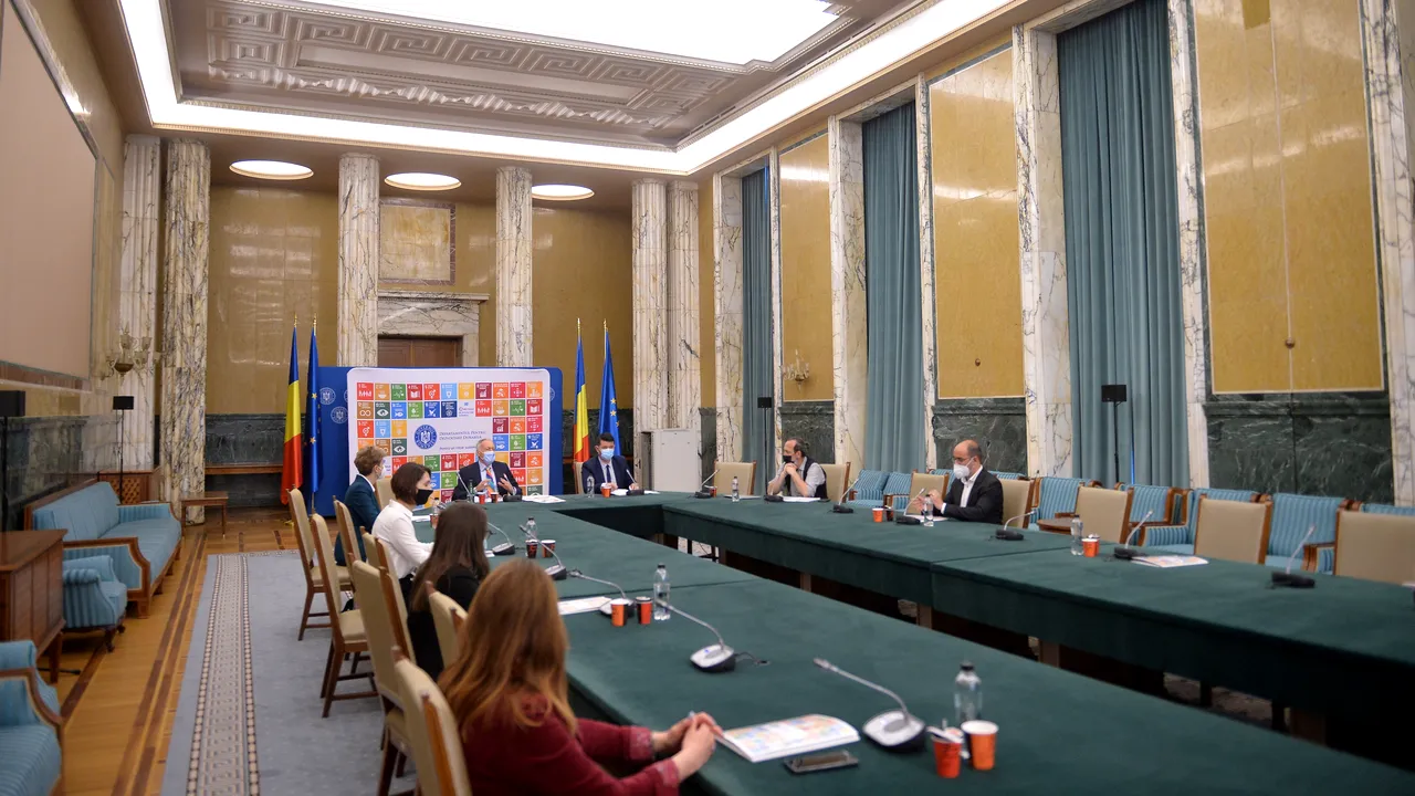 Falşi angajaţi ai Ministerului Educaţiei cer bani pentru Siria şi Turcia. Avertismentul Ministerului: Nu daţi curs