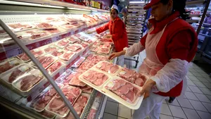 Ce program au supermarketurile în minivacanța de 1 mai 2025